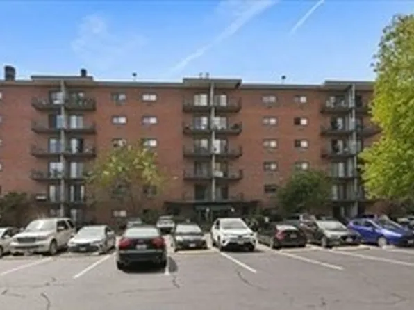 1321 Worcester Rd APT 608, Framingham, MA 01701