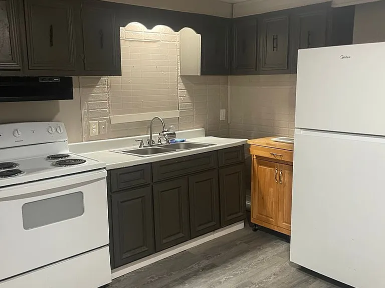 36 Birchwood Ct #11 — Photo 11