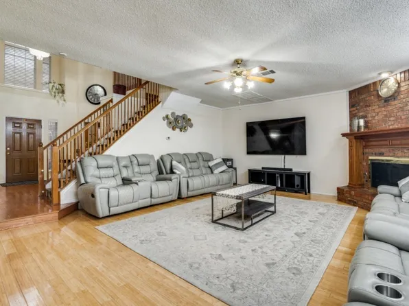 4114 Baywatch Dr, Rowlett, TX 75088