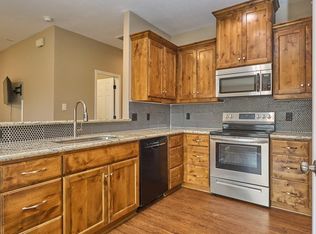 1807 Nuches Ln, Bryan, TX 77803