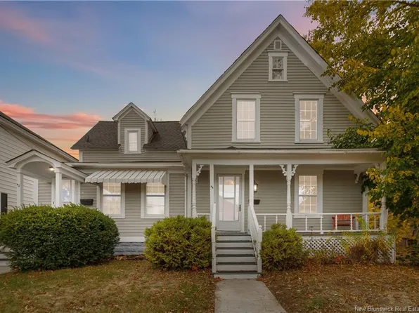 44 Edward St #42, Moncton, NB E1A 3Y7