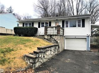 702 Cosby Rd, Utica, NY 13502
