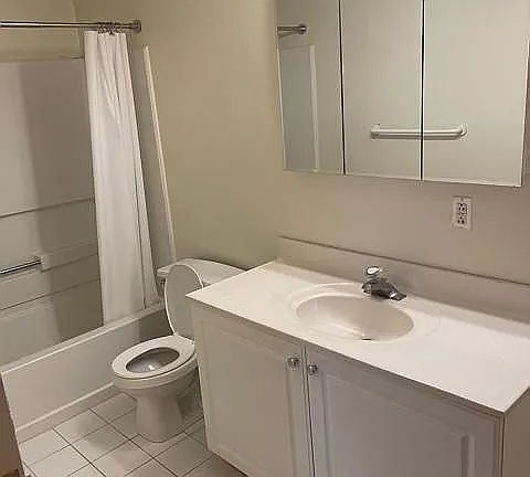 5th image of 419 S 19th St Unit 2A