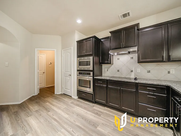 552 Indian Hill Dr — Photo 6