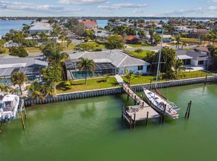 12300 7th St E, Treasure Island, FL 33706