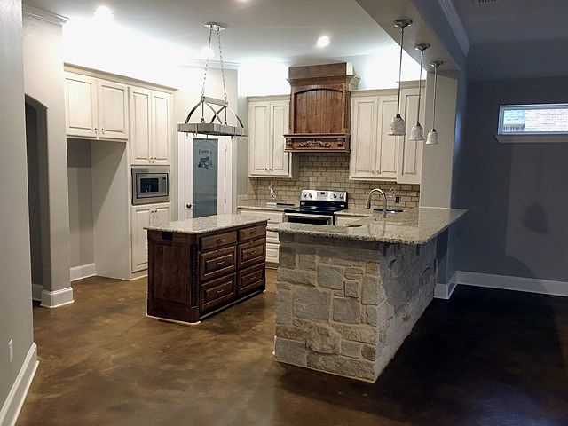 1st image of 15945 Cumberland Way #6