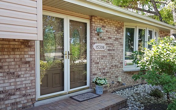 3rd image of 15306 Regent Dr