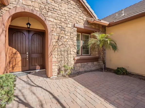 2952 E WARBLER Road, Gilbert, AZ 85297