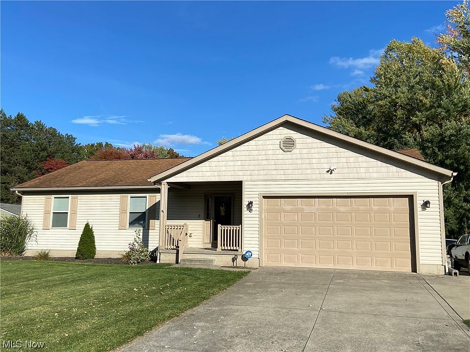 1st image of 1129 Woods Dr