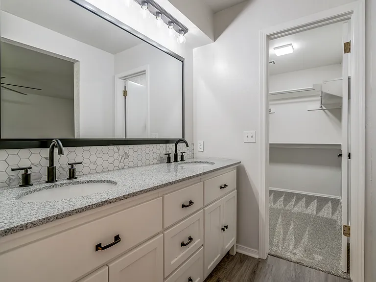 2809 Countrywood Ln — Photo 45