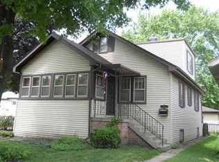 641 Stewart Ct, Whiting, IN 46394
