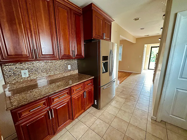 57 Willoughby Ave — Photo 23