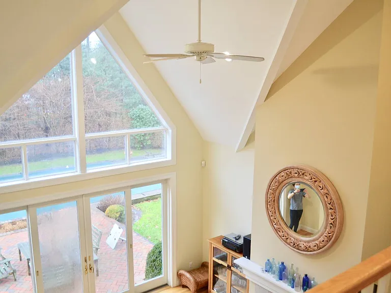 Briarcroft Dr — Photo 16