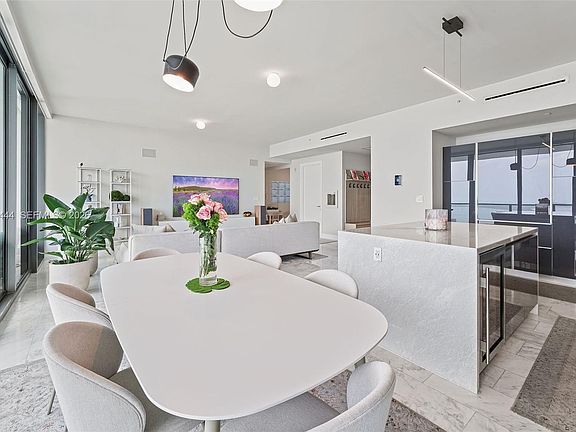 5th image of 1451 Brickell Ave Unit 2802