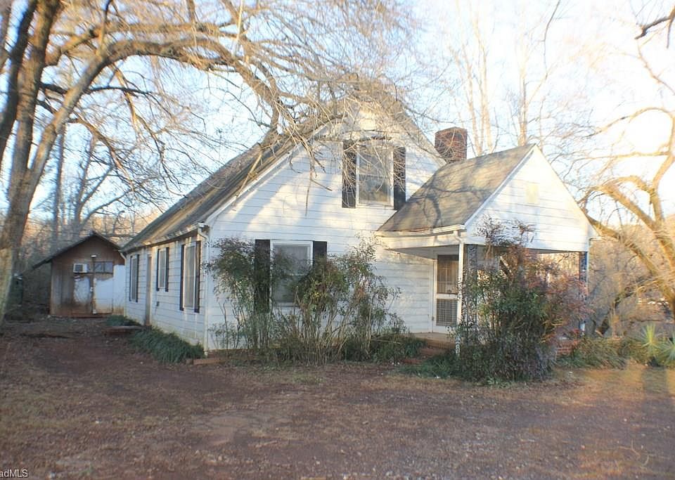 1st image of 178 Marsh Ln