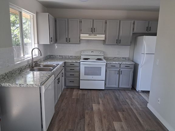 2nd image of 2430 Sherman St
