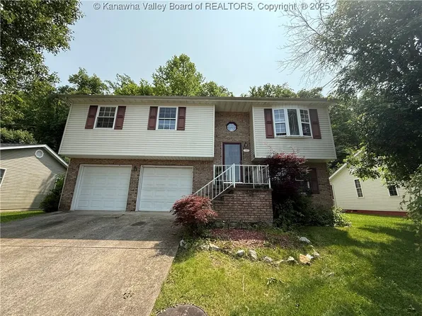 211 Geronimo Dr, Saint Albans, WV 25177