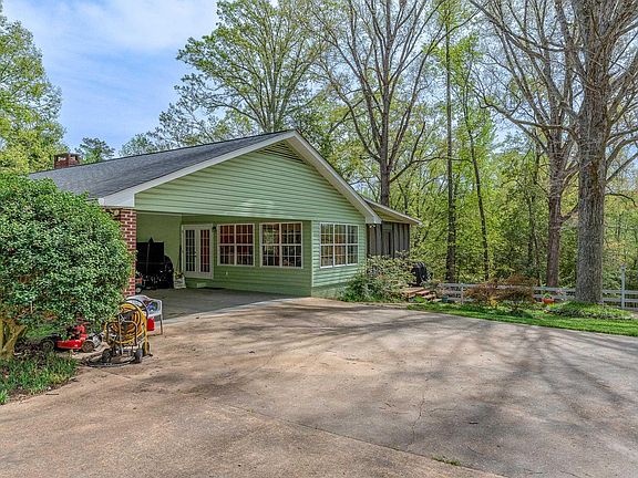 4th image of 100 Griffin Mill Rd
