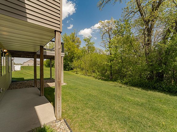 5th image of 2824 Ivory Rd NE