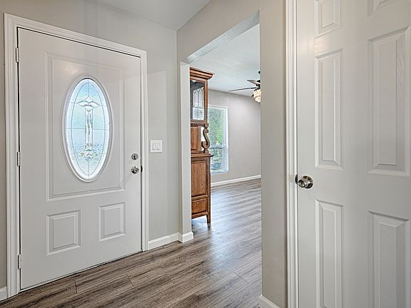 Entry way