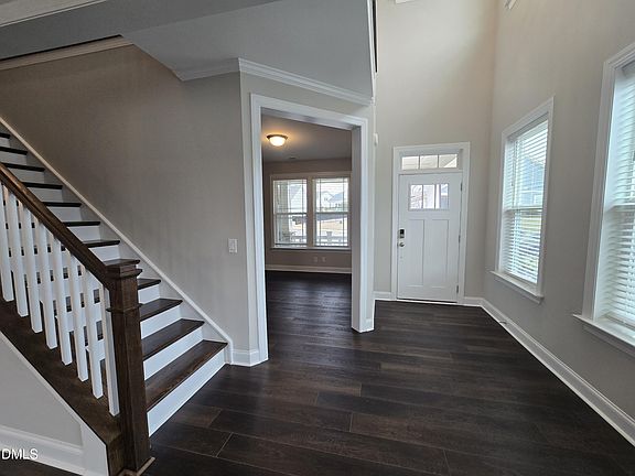 2nd image of 105 Sweetbriar Rose Ct
