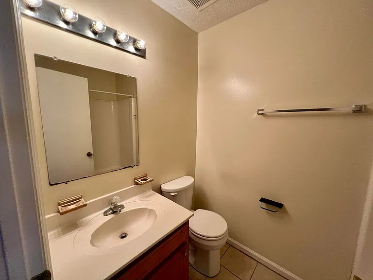 2124 Dr Martin Luther King Jr Blvd #A-6 — Photo 7