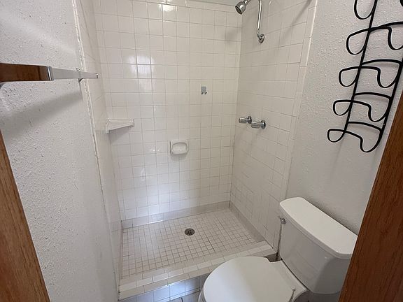 4th image of 8208 NW 30th St