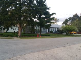 29 W Maple Ave, Cortland, IL 60112