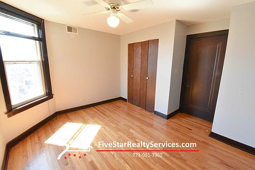 4th image of 5355 W Wellington Ave #2