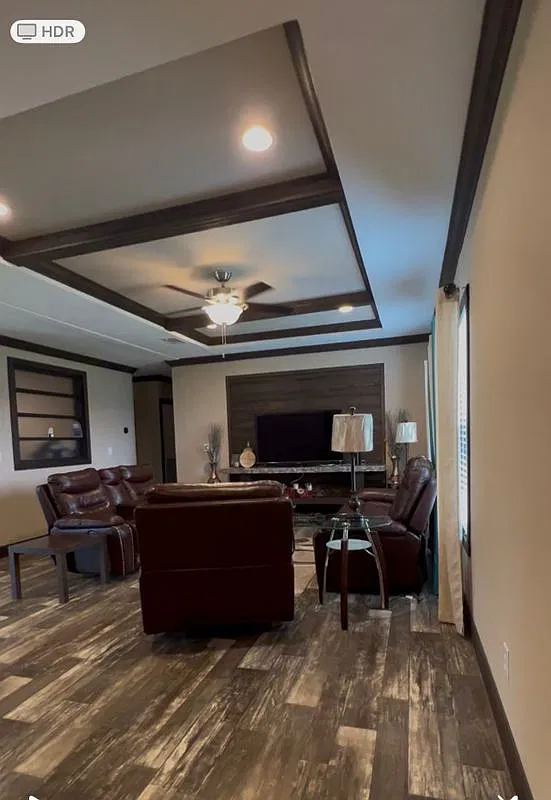 3 bed, 2.0 bath, 1426 sqft, $1,750 — Photo 3