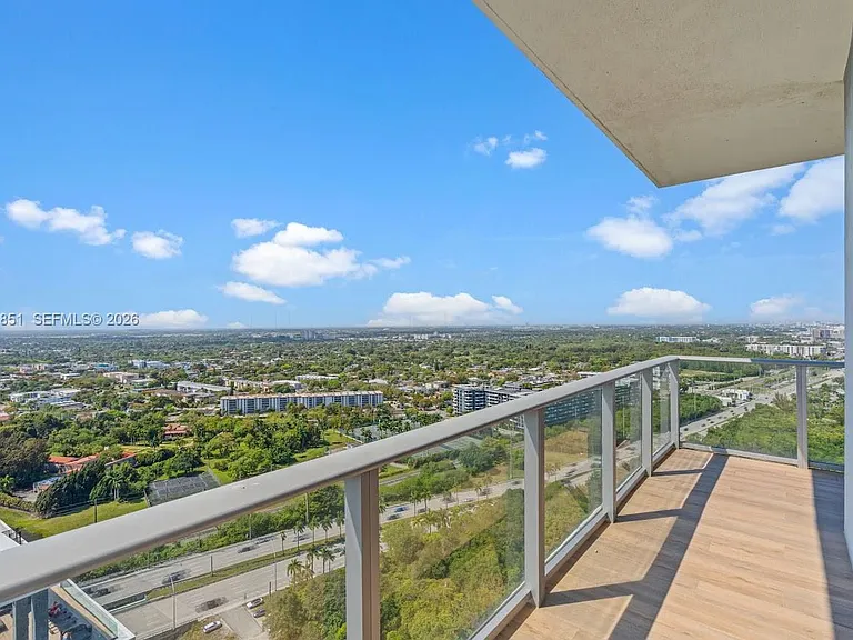 16385 Biscayne Blvd #3201 — Photo 25