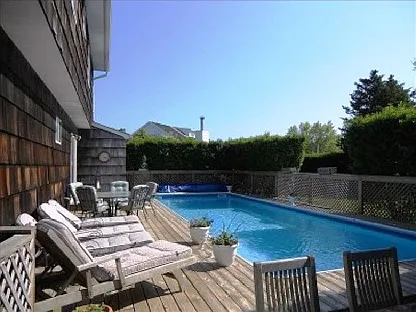 Southampton Village 4 bdrm home with Community Tennis & Pickle — Photo 2