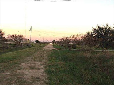 5th image of 289 Martha Ln