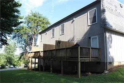 Building Photo 3
