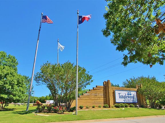 3rd image of Tanglewood Blvd