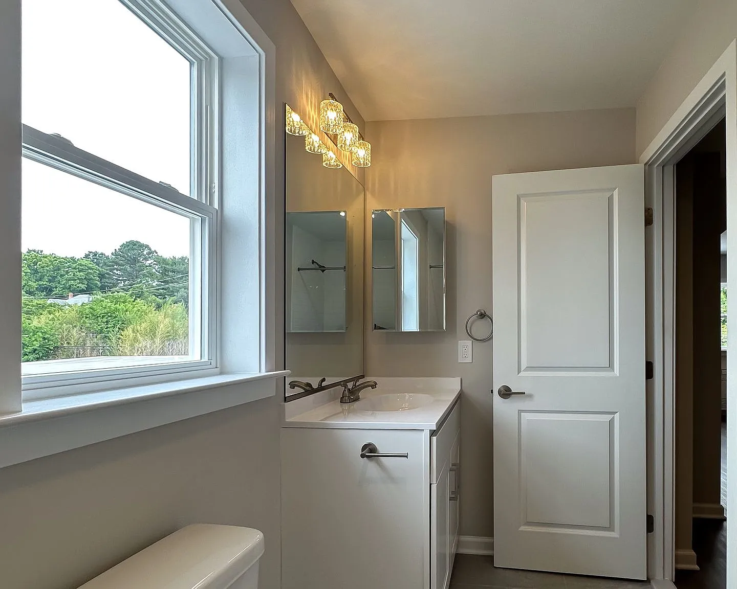 5508 Belair Road Apartments — Photo 3