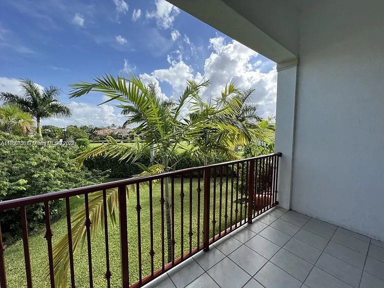 11539 SW 13th Dr #11530 — Photo 7