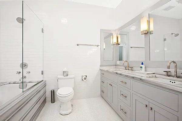 Rented by Compass | media 10