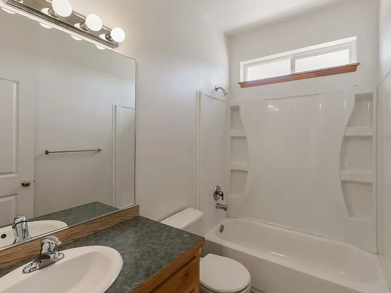 Main bathroom
