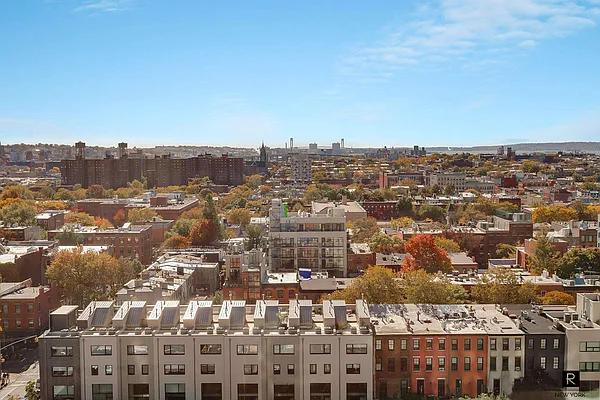 Rented by R New York | media 24