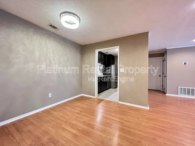1107 Countryside Pl SE — Photo 7