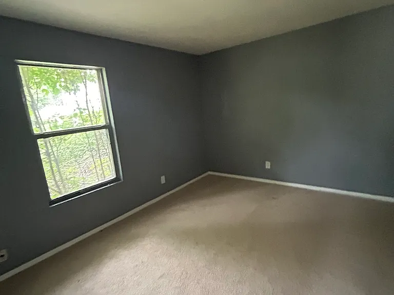 523 Saint Paul Dr — Photo 7
