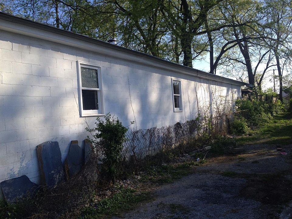 2nd image of 334 E 2nd St