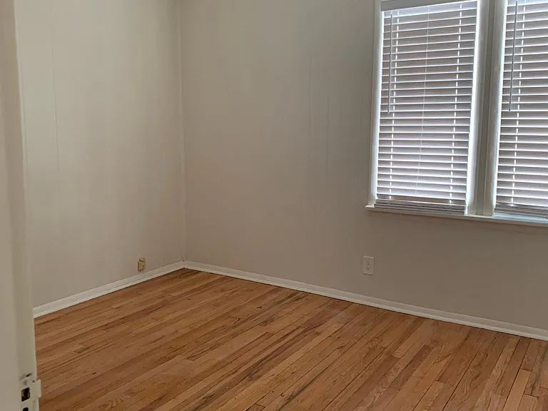 3105 W Auburn Rd — Photo 28