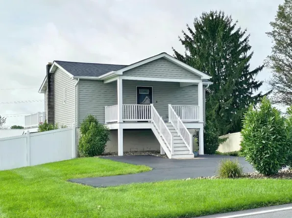 2122 Old Post Rd, Coplay, PA 18037