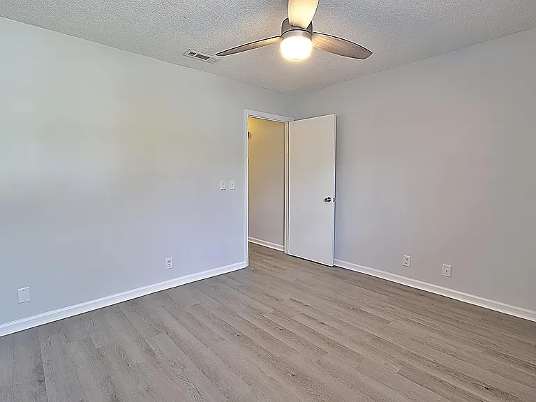 910 Brett Dr #132 — Photo 15