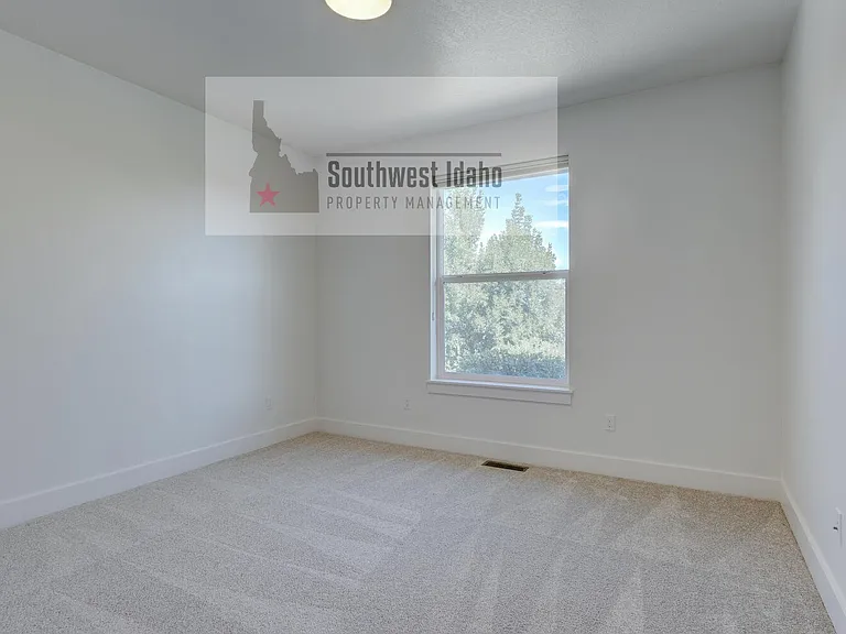 476 W Buroak Dr — Photo 36