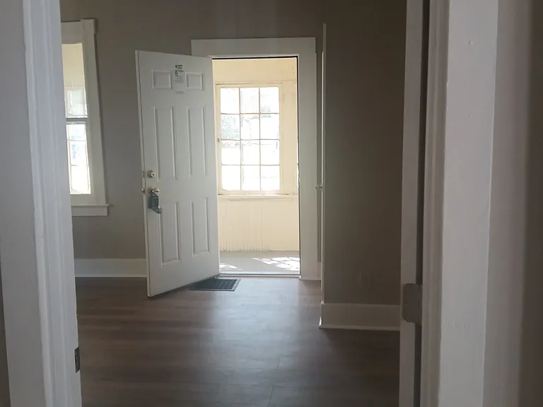 74 Thorndale Ter #1 — Photo 4