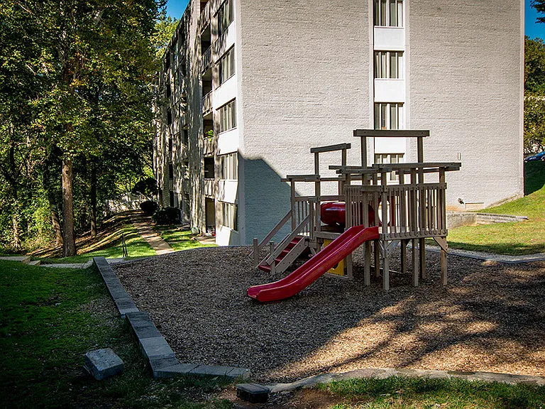 Heritage Park Apartments Playground 2 A