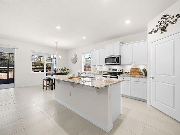 3rd image of 6203 SW 93rd Loop